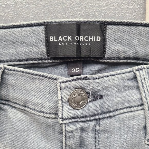 REVOLVE Black Orchid Bardot Straight Frayed Hem Jeans in Ghost Town Gray Size 25 - Picture 7 of 10